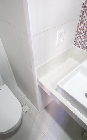 Apartamento à venda com 64m², 2 quartos e 1 vagaBanheiro da Suíte 1