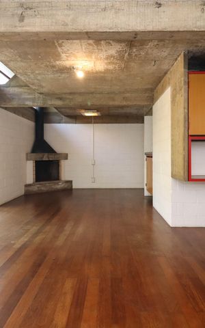 Casa à venda com 235m², 3 quartos e 3 vagas Casa à venda com 235m², 3 quartos e 3 vagasSala 2