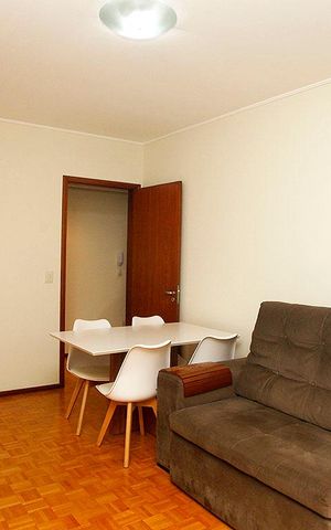 Apartamento à venda com 78m², 2 quartos e 2 vagasSala