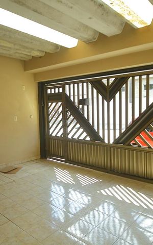 Casa à venda com 250m², 3 quartos e 2 vagasGaragem