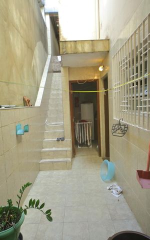 Casa à venda com 250m², 3 quartos e 2 vagasÁrea de Serviço