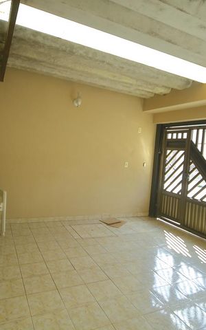 Casa à venda com 250m², 3 quartos e 2 vagas'Garagem