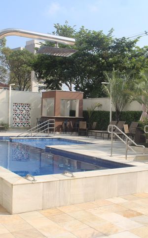 Apartamento à venda com 83m², 2 quartos e 2 vagasÁrea comum - Piscina