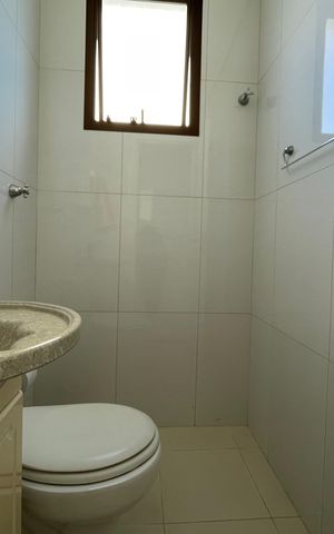 Apartamento à venda com 250m², 4 quartos e 4 vagas Apartamento à venda com 250m², 4 quartos e 4 vagasBanheiro de serviço