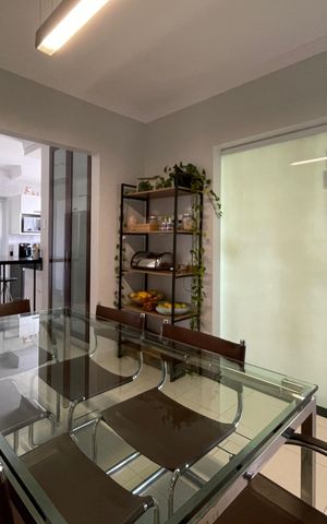 Apartamento à venda com 250m², 4 quartos e 4 vagas Apartamento à venda com 250m², 4 quartos e 4 vagasCopa
