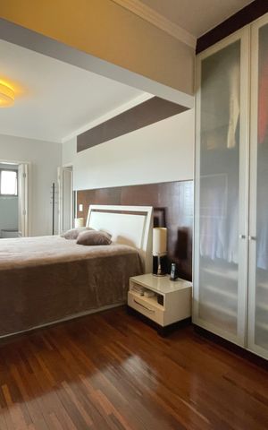 Apartamento à venda com 250m², 4 quartos e 4 vagas Apartamento à venda com 250m², 4 quartos e 4 vagasSuíte