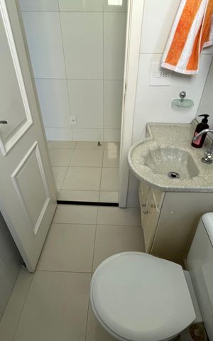 Apartamento à venda com 250m², 4 quartos e 4 vagas Apartamento à venda com 250m², 4 quartos e 4 vagasBanheiro de serviço