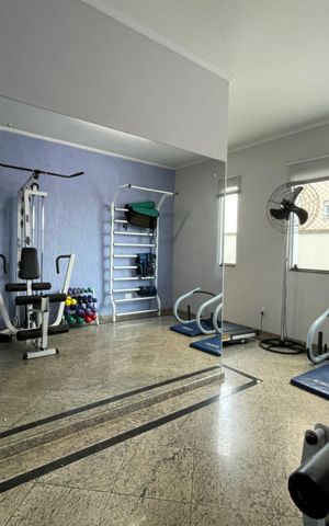 Apartamento à venda com 250m², 4 quartos e 4 vagas Apartamento à venda com 250m², 4 quartos e 4 vagasÁrea comum