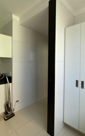 Apartamento à venda com 250m², 4 quartos e 4 vagas Apartamento à venda com 250m², 4 quartos e 4 vagasÁrea de serviço