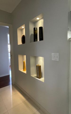 Apartamento à venda com 250m², 4 quartos e 4 vagas Apartamento à venda com 250m², 4 quartos e 4 vagasCozinha