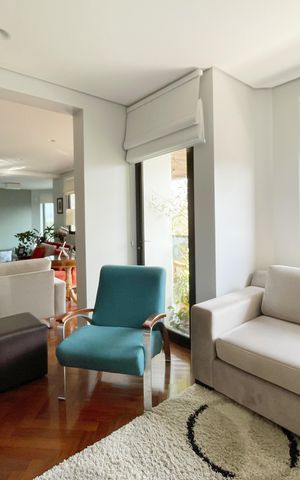 Apartamento à venda com 250m², 4 quartos e 4 vagas Apartamento à venda com 250m², 4 quartos e 4 vagassala 3