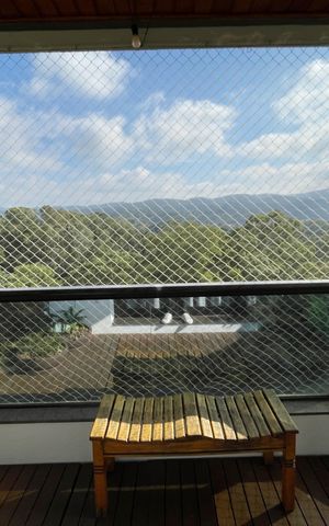 Apartamento à venda com 250m², 4 quartos e 4 vagas Apartamento à venda com 250m², 4 quartos e 4 vagasVaranda da Sala