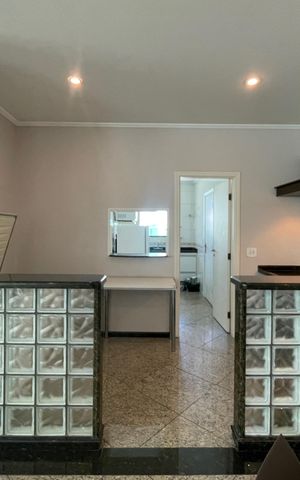 Apartamento à venda com 250m², 4 quartos e 4 vagas Apartamento à venda com 250m², 4 quartos e 4 vagasÁrea comum