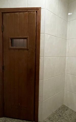 Apartamento à venda com 250m², 4 quartos e 4 vagas Apartamento à venda com 250m², 4 quartos e 4 vagasÁrea comum