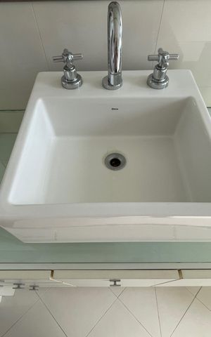Apartamento à venda com 250m², 4 quartos e 4 vagas Apartamento à venda com 250m², 4 quartos e 4 vagasBanheiro da Suíte 3