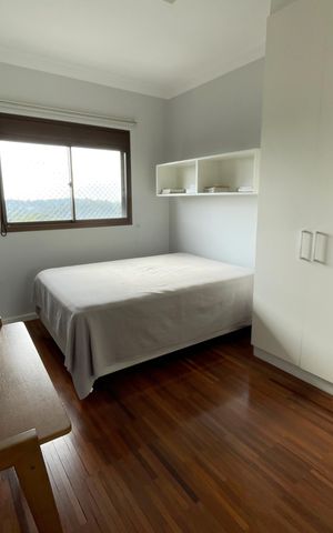Apartamento à venda com 250m², 4 quartos e 4 vagas Apartamento à venda com 250m², 4 quartos e 4 vagasSuíte 3