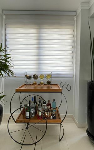 Apartamento à venda com 250m², 4 quartos e 4 vagas Apartamento à venda com 250m², 4 quartos e 4 vagasCopa