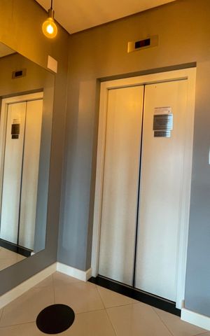 Apartamento à venda com 250m², 4 quartos e 4 vagas Apartamento à venda com 250m², 4 quartos e 4 vagasÁrea comum