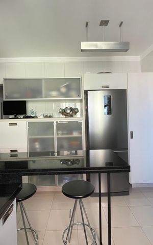 Apartamento à venda com 250m², 4 quartos e 4 vagas Apartamento à venda com 250m², 4 quartos e 4 vagasCozinha