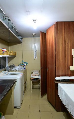 Casa à venda com 374m², 4 quartos e 3 vagasÁrea de Serviço 