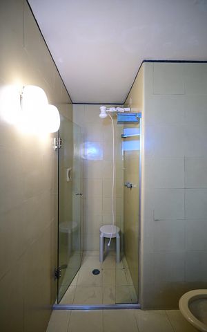 Casa à venda com 374m², 4 quartos e 3 vagasBanheiro Suíte 1
