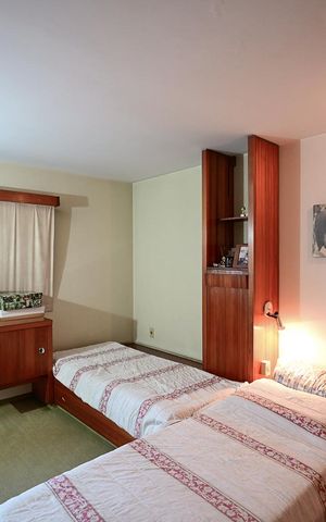 Casa à venda com 374m², 4 quartos e 3 vagasSuíte 1
