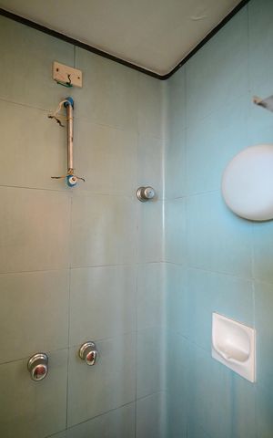 Casa à venda com 374m², 4 quartos e 3 vagasBanheiro Suíte 2