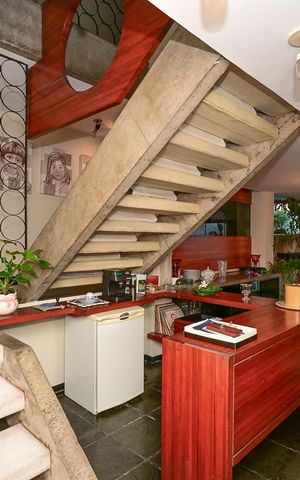 Casa à venda com 374m², 4 quartos e 3 vagasSala
