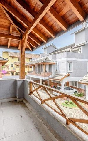 Casa à venda com 393m², 3 quartos e 2 vagasCasa 04