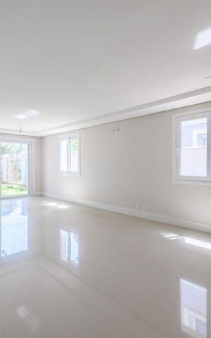 Casa à venda com 393m², 3 quartos e 2 vagasCasa 04