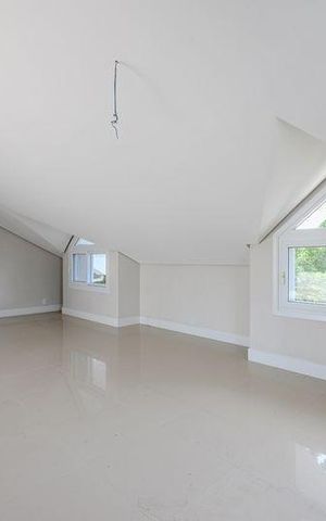 Casa à venda com 294m², 3 quartos e 3 vagas Casa à venda com 294m², 3 quartos e 3 vagasCasa 10