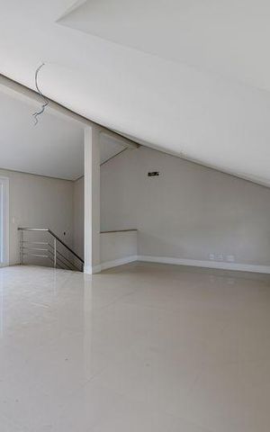 Casa à venda com 294m², 3 quartos e 3 vagas Casa à venda com 294m², 3 quartos e 3 vagasCasa 10