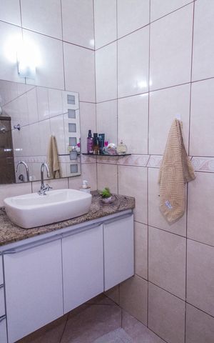Casa à venda com 180m², 2 quartos e 4 vagas Casa à venda com 180m², 2 quartos e 4 vagasBanheiro