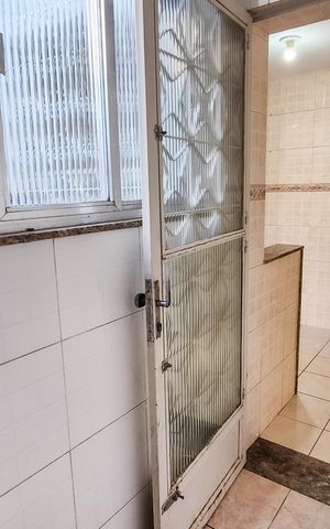 Casa à venda com 70m², 2 quartos e 1 vagaÁrea de Serviço