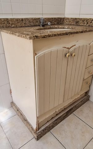 Casa à venda com 70m², 2 quartos e 1 vagaBanheiro 