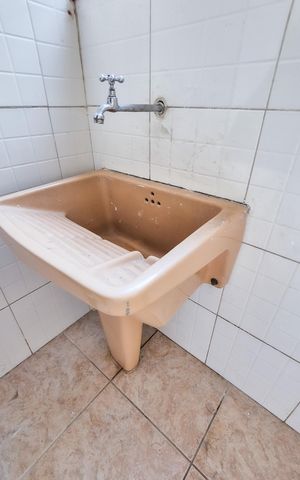 Casa à venda com 70m², 2 quartos e 1 vagaÁrea de Serviço