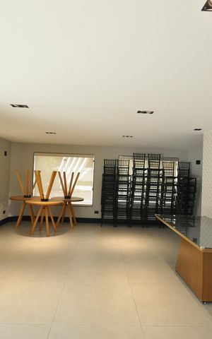 Apartamento à venda com 230m², 4 quartos e 4 vagasÁrea comum - Salão de festas