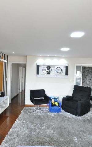 Apartamento à venda com 230m², 4 quartos e 4 vagasSala