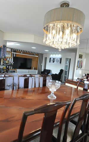 Apartamento à venda com 230m², 4 quartos e 4 vagasSala de Jantar