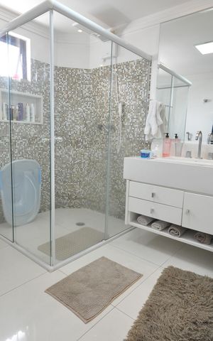 Apartamento à venda com 230m², 4 quartos e 4 vagasBanheiro da Suíte Master