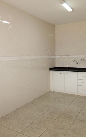 Casa para alugar com 113m², 3 quartos e 3 vagasCozinha