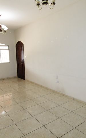 Casa para alugar com 113m², 3 quartos e 3 vagasSala