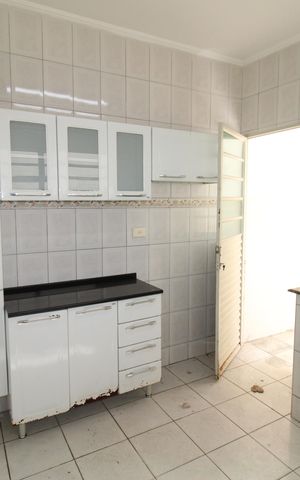 Casa para alugar com 113m², 3 quartos e 3 vagasEdícula Cozinha