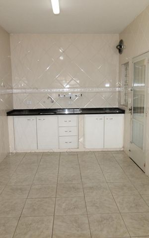 Casa para alugar com 113m², 3 quartos e 3 vagasCozinha