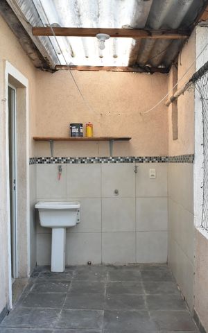 Casa para alugar com 50m², 2 quartos e sem vagaÁrea de Serviço
