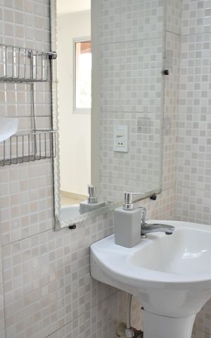 Casa para alugar com 50m², 2 quartos e sem vagaBanheiro