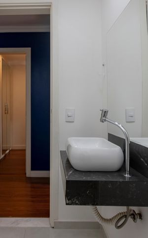 Apartamento à venda com 160m², 4 quartos e 2 vagas Apartamento à venda com 160m², 4 quartos e 2 vagasBanheiro