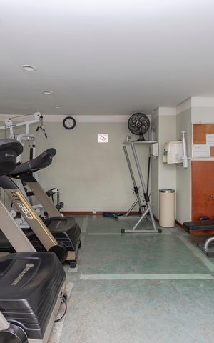 Apartamento à venda com 160m², 4 quartos e 2 vagas Apartamento à venda com 160m², 4 quartos e 2 vagasAcademia