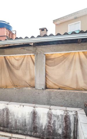 Casa à venda com 75m², 2 quartos e sem vagaQuintal
