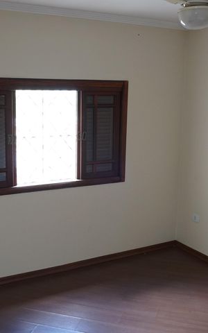 Casa à venda com 350m², 3 quartos e 3 vagasQuarto 3